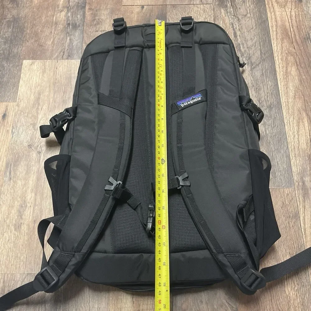 NWT Patagonia Refugio Daypack 30L Black Backpack w/Promo